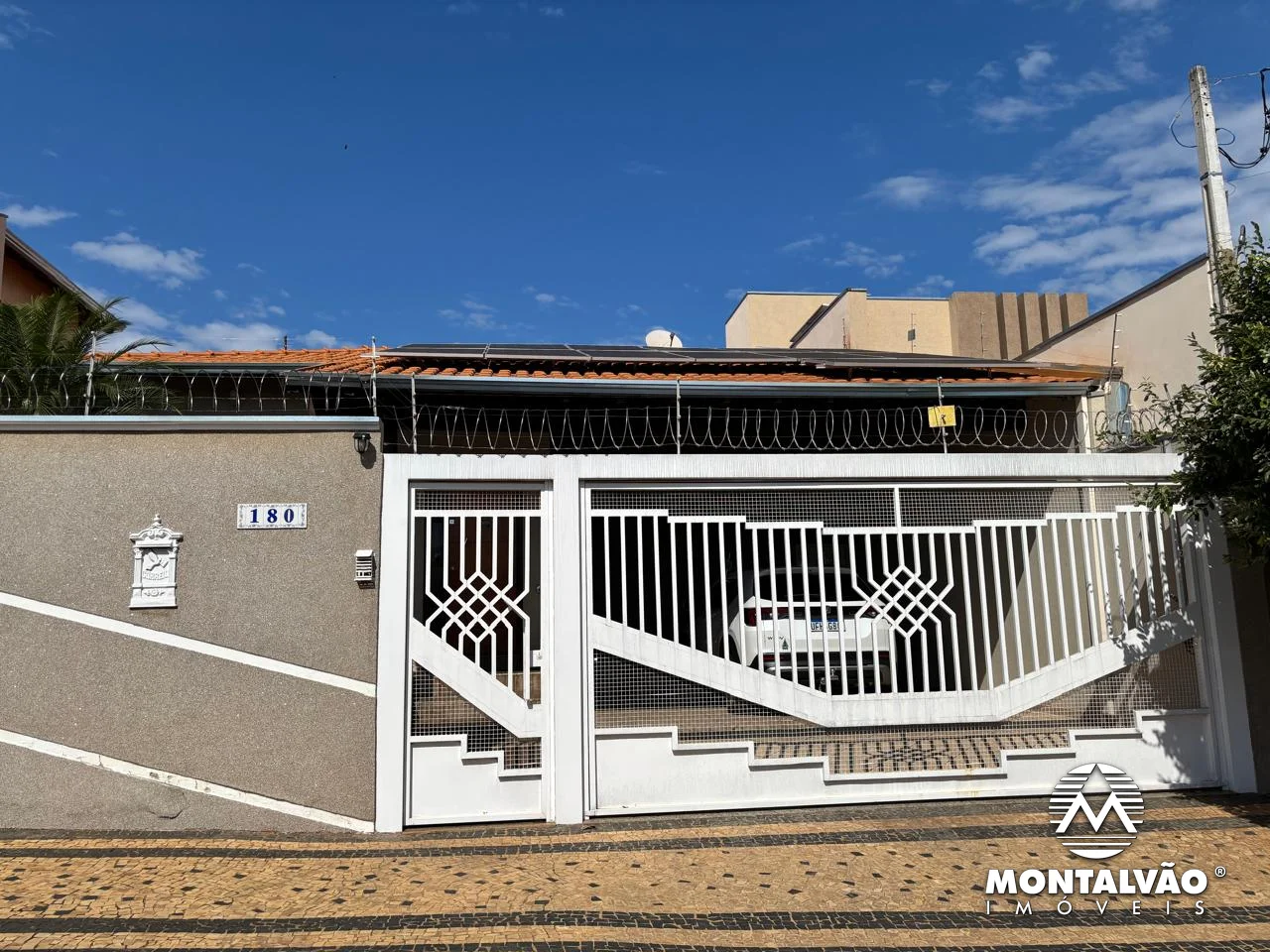 Casas em Residencial Real Parque, Lins — R$ 650.000,00 | Montalvão Imóveis